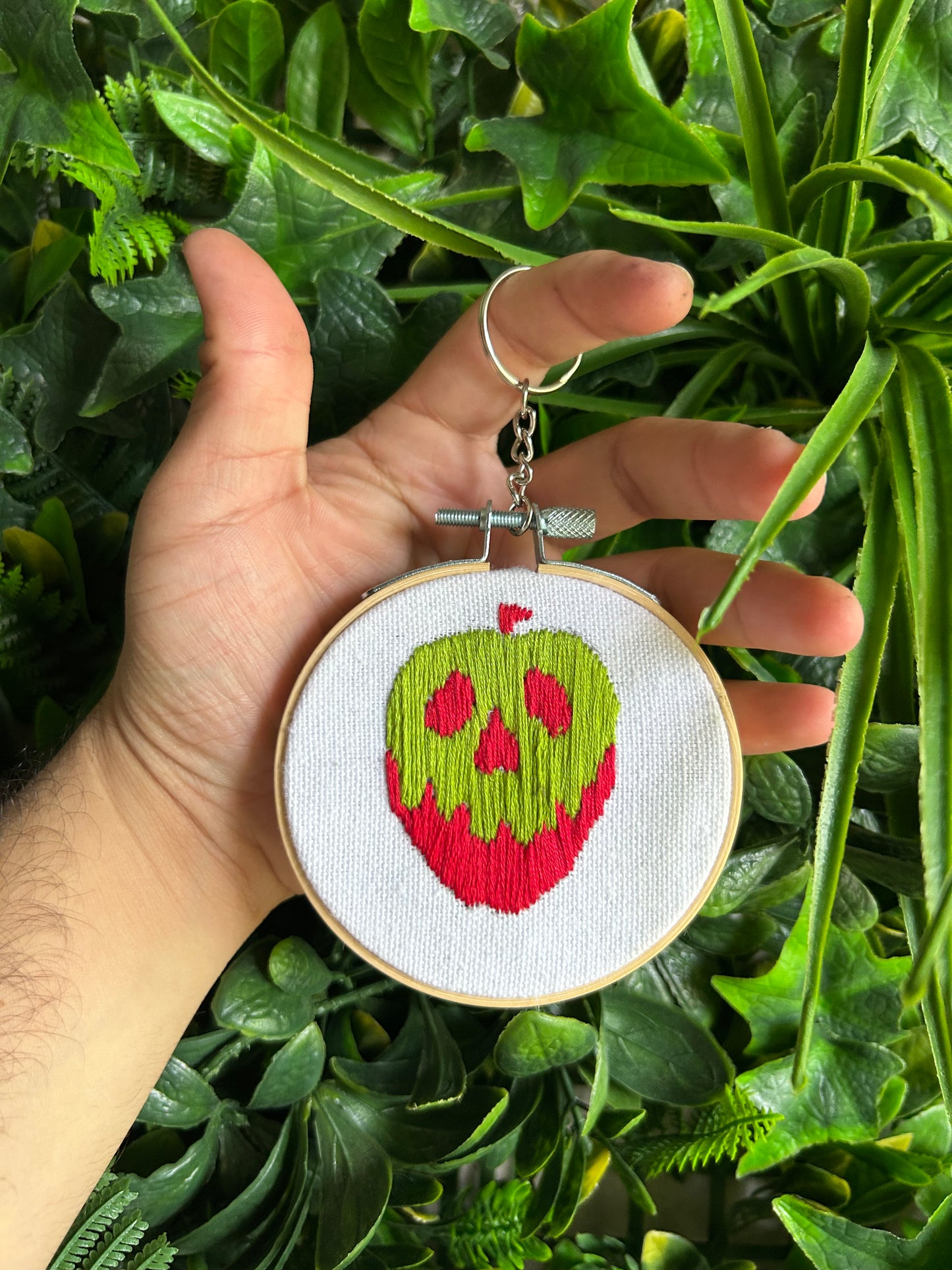 Vanity Meets Thread & Needle! ππ§΅