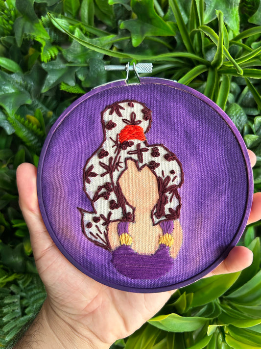 Megara - Embroidered Decor