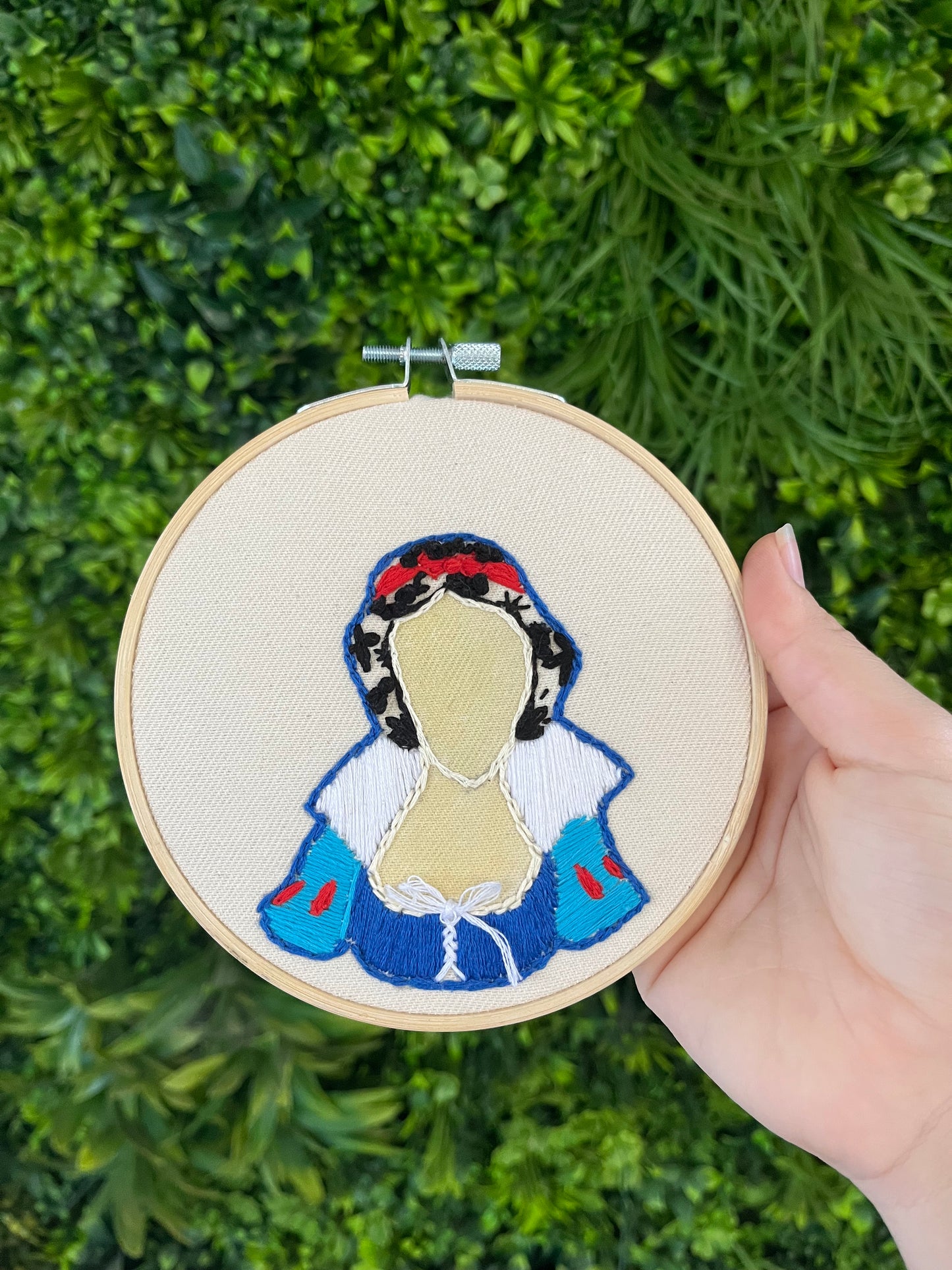 Princess Snow White- Embroidered Decor